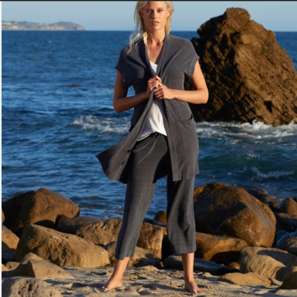 - Barefoot Dreams cozy chic lite sleeveless long Cardi